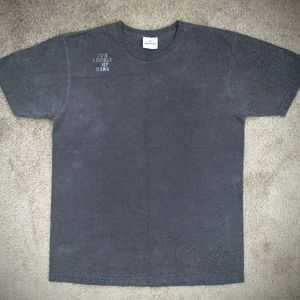 T shirt black